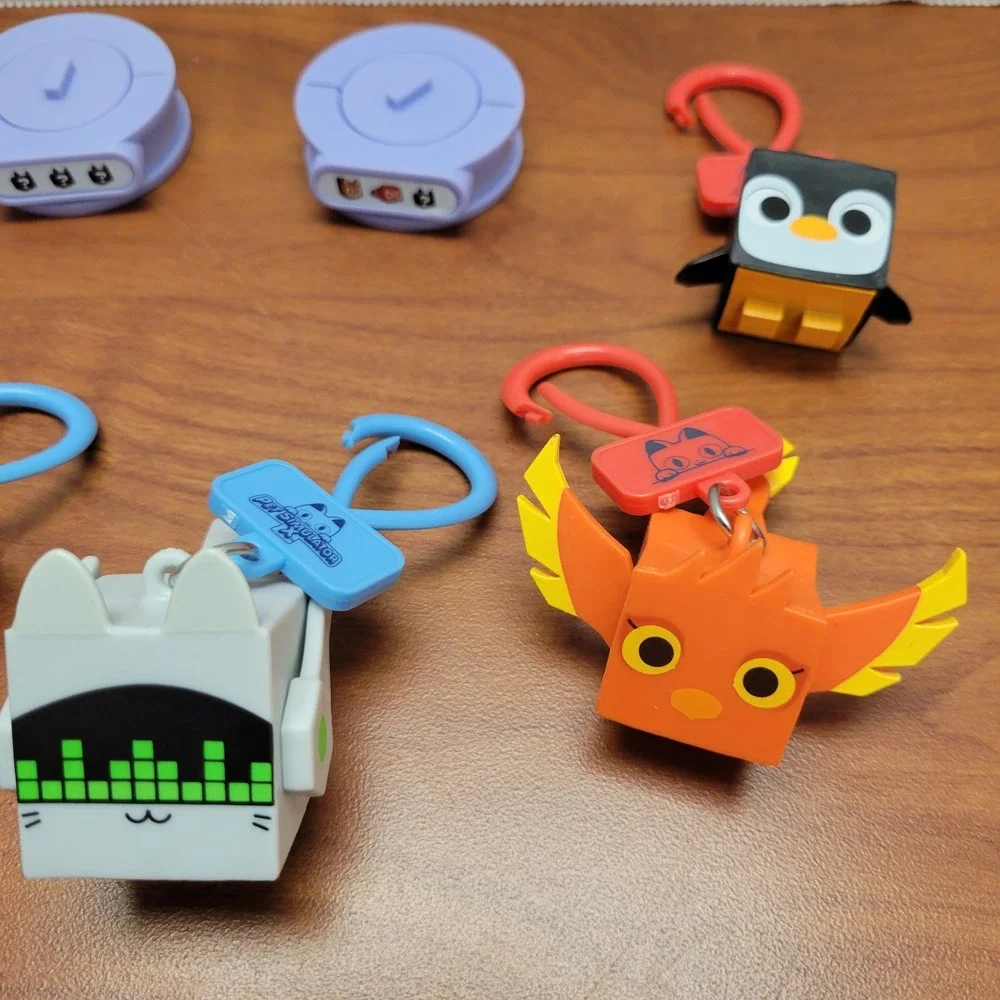 Pet Simulator X lot of 6‎ keychain / backpack clip on